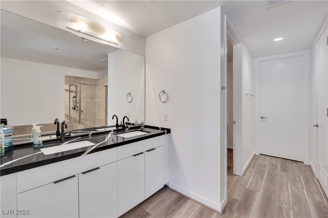 353 East Bonneville Avenue 185