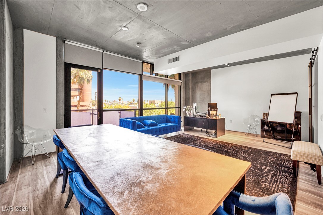 353 East Bonneville Avenue 185