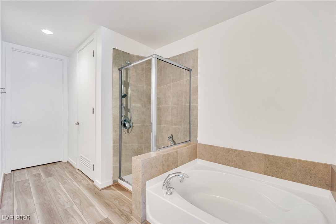 353 East Bonneville Avenue 185