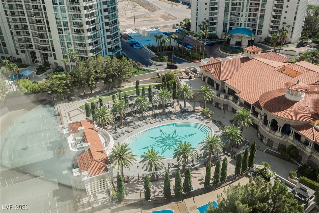 2877 Paradise Road 1604