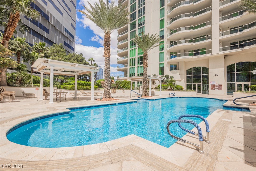 2877 Paradise Road 1604