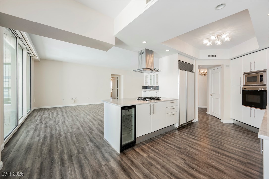 2877 Paradise Road 1604