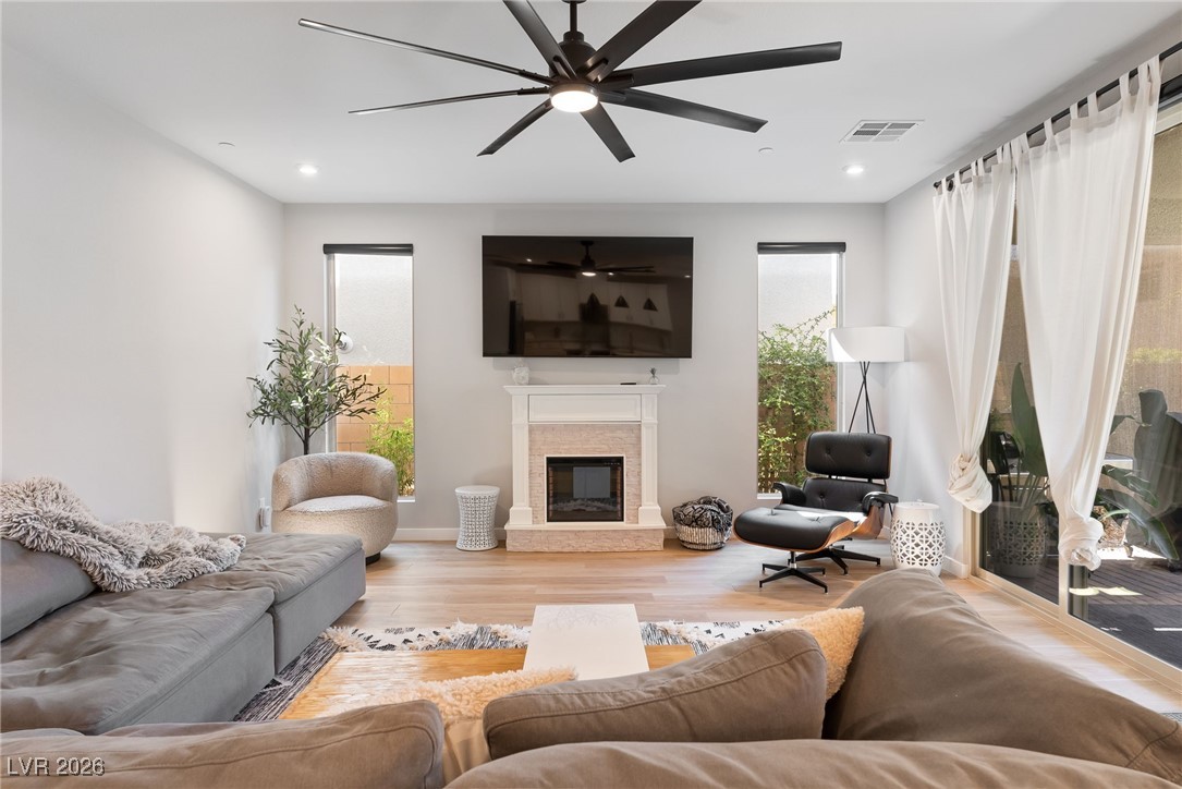 3254 Fountaintree Avenue