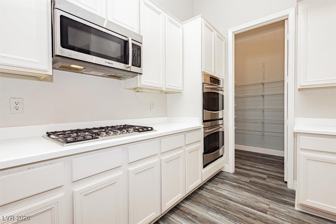 6880 Royal Heritage Court