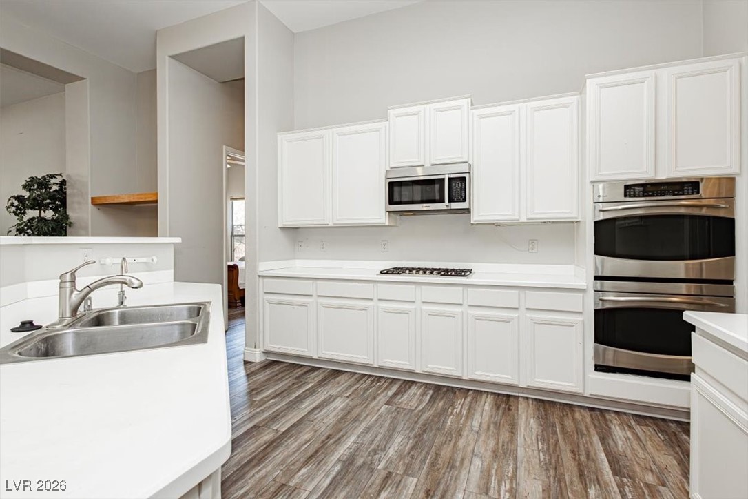 6880 Royal Heritage Court