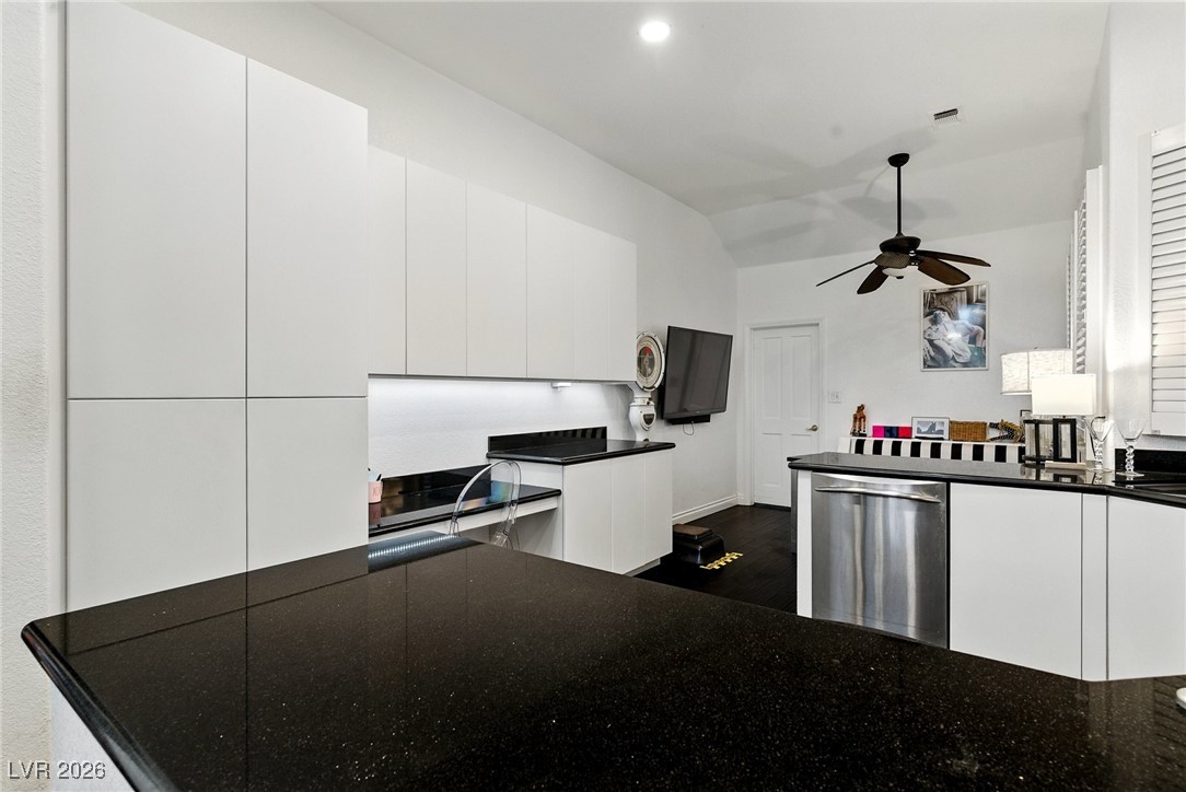 7988 Harbour Towne Avenue