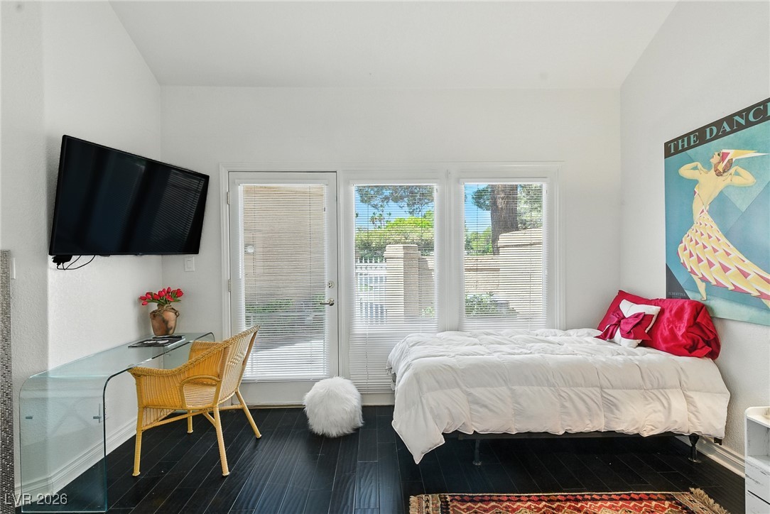 7988 Harbour Towne Avenue