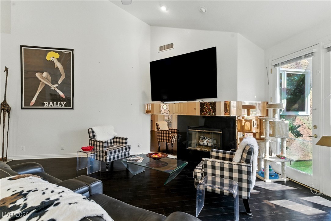 7988 Harbour Towne Avenue