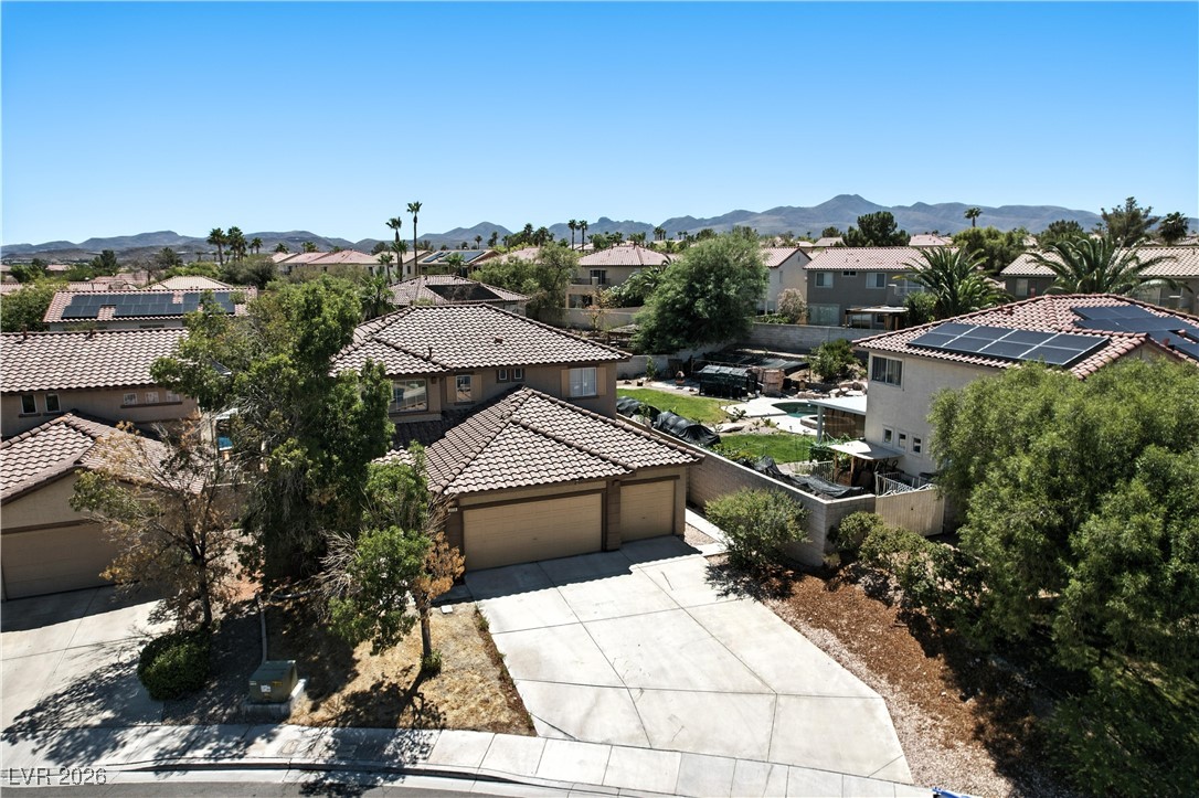 3034 Scenic Valley Way