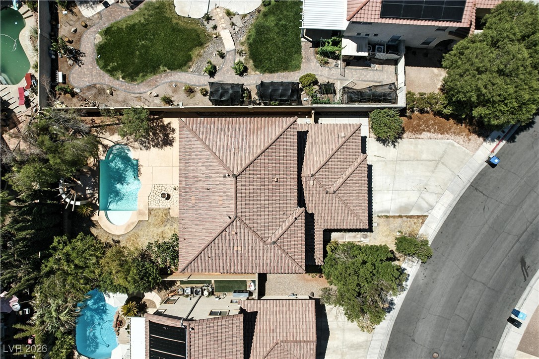 3034 Scenic Valley Way