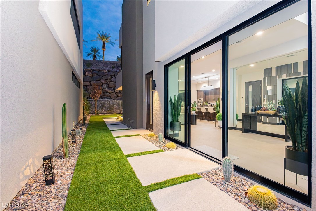 13 Promenade Isle Lane