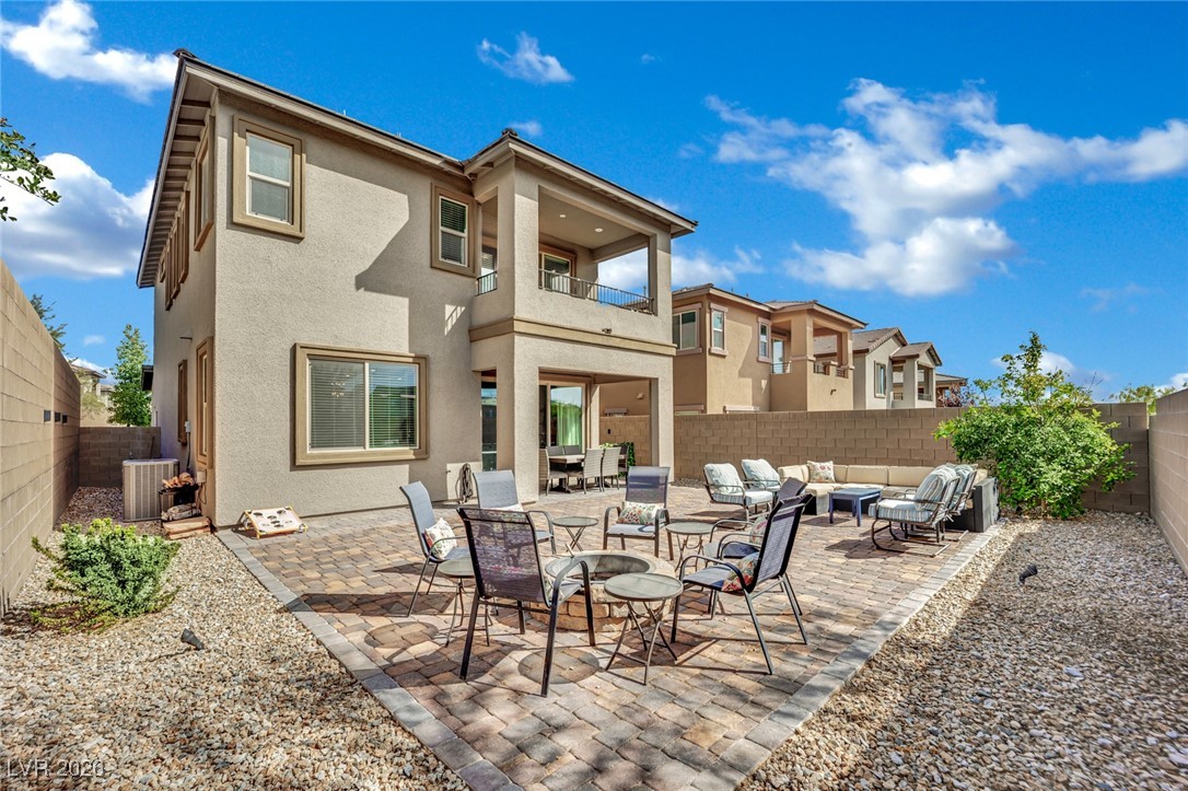 737 Foreign Reef Way