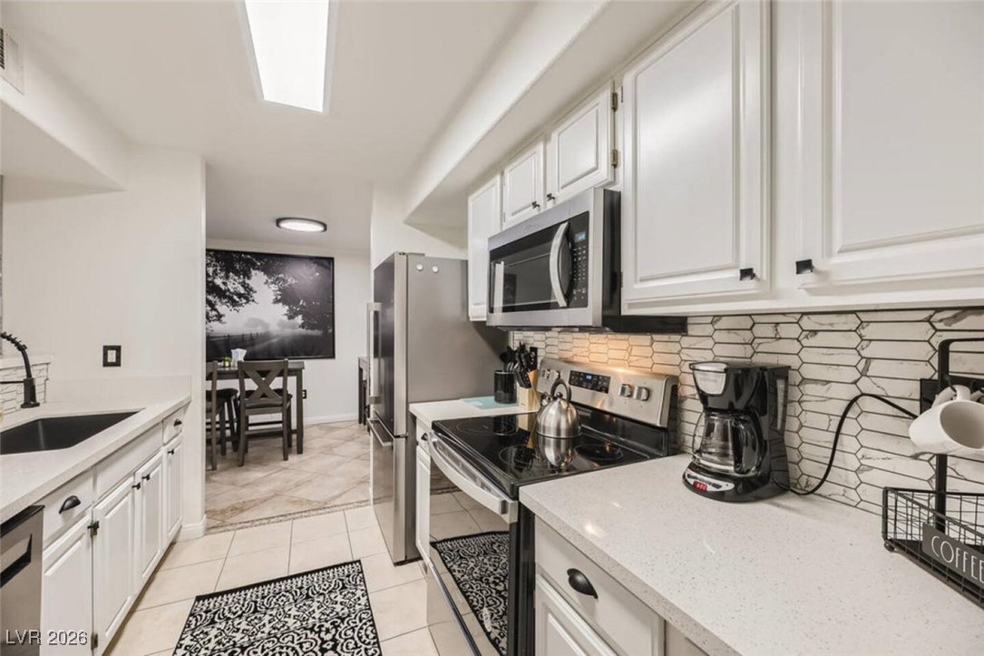 555 East Silverado Ranch Boulevard 1158