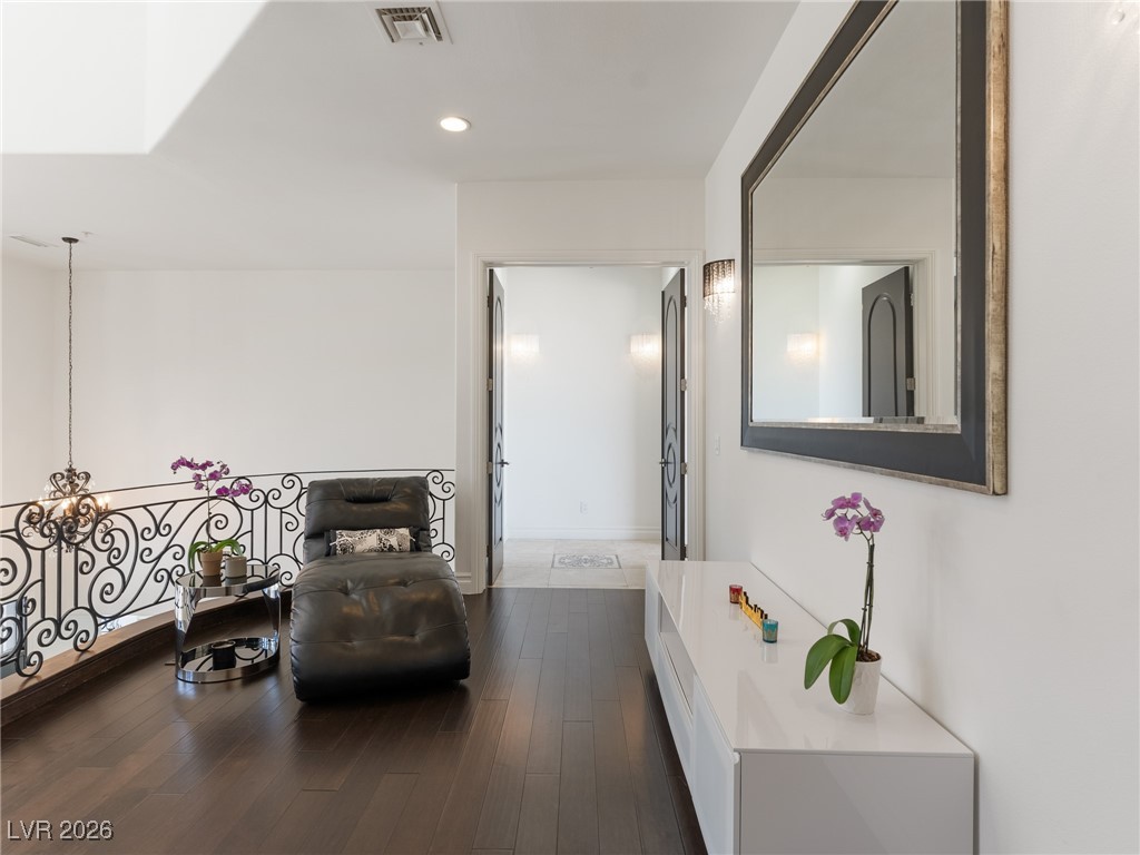 779 Clove Court