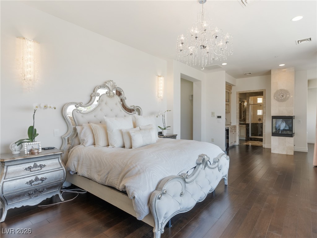 779 Clove Court
