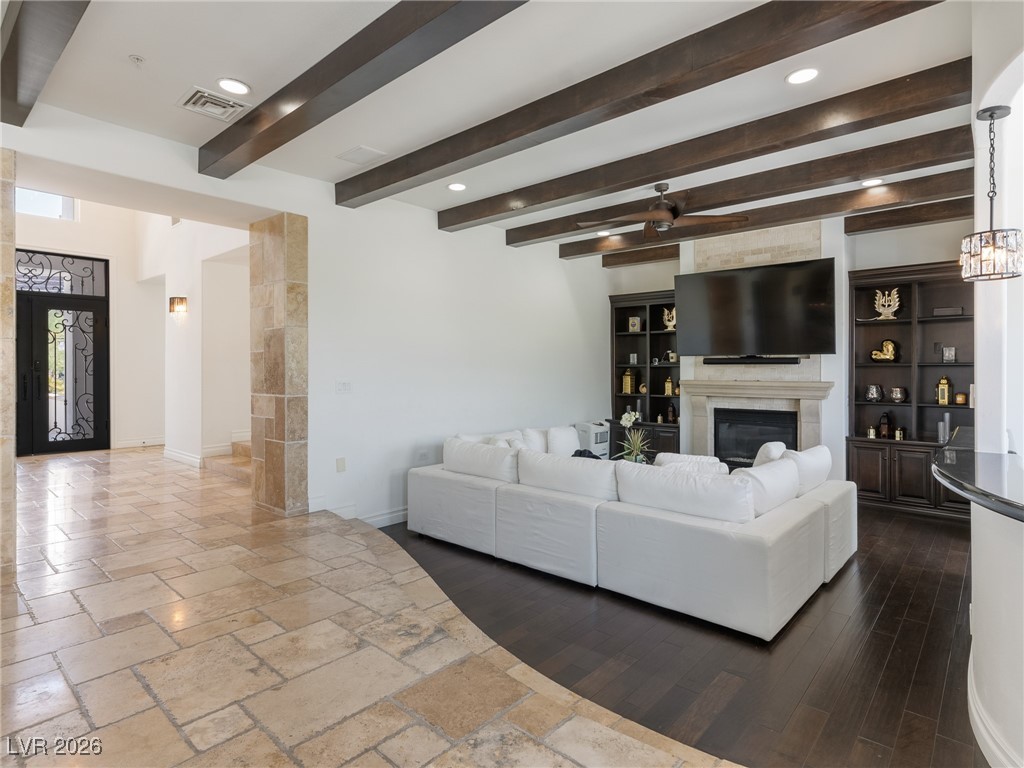 779 Clove Court