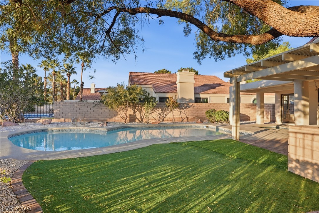 5401 Painted Sunrise Drive