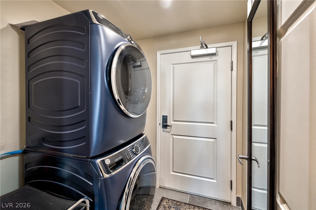 200 West Sahara Avenue 4004