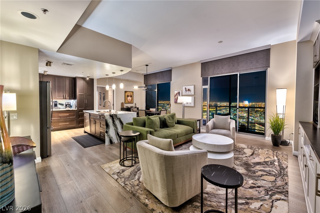 200 West Sahara Avenue 4004