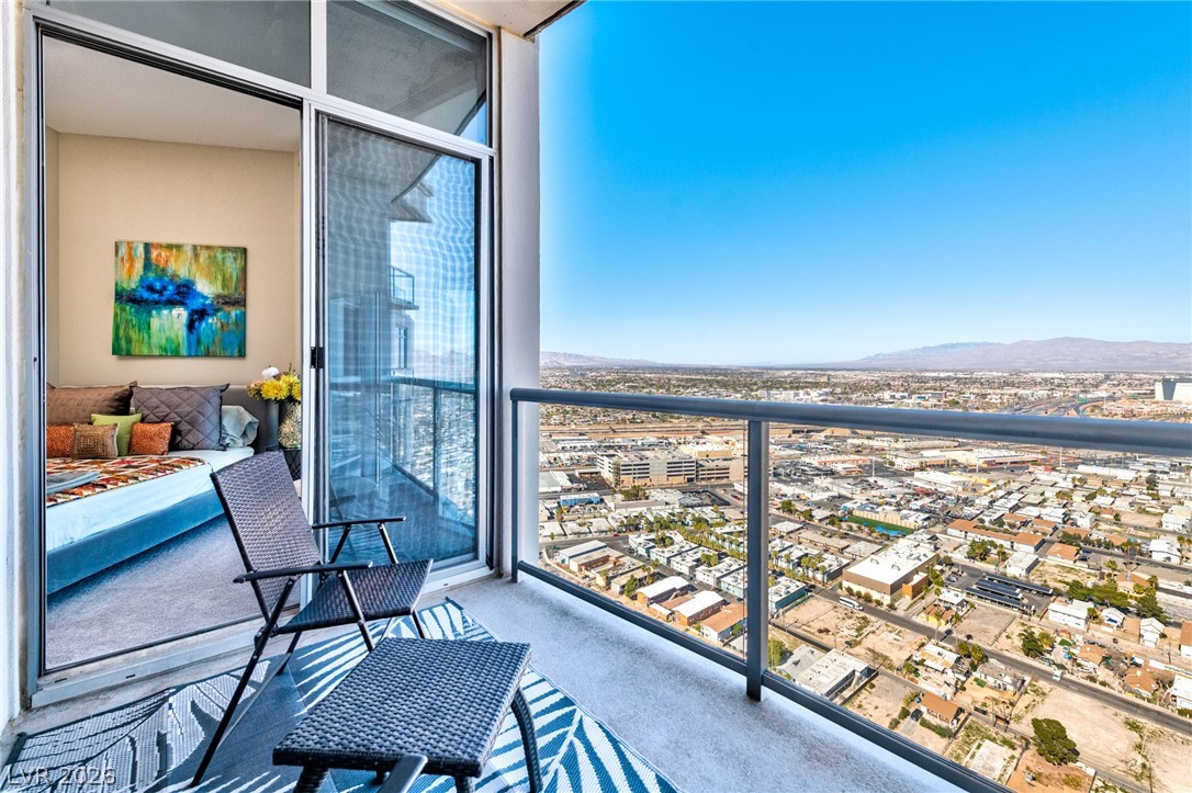 200 West Sahara Avenue 4004