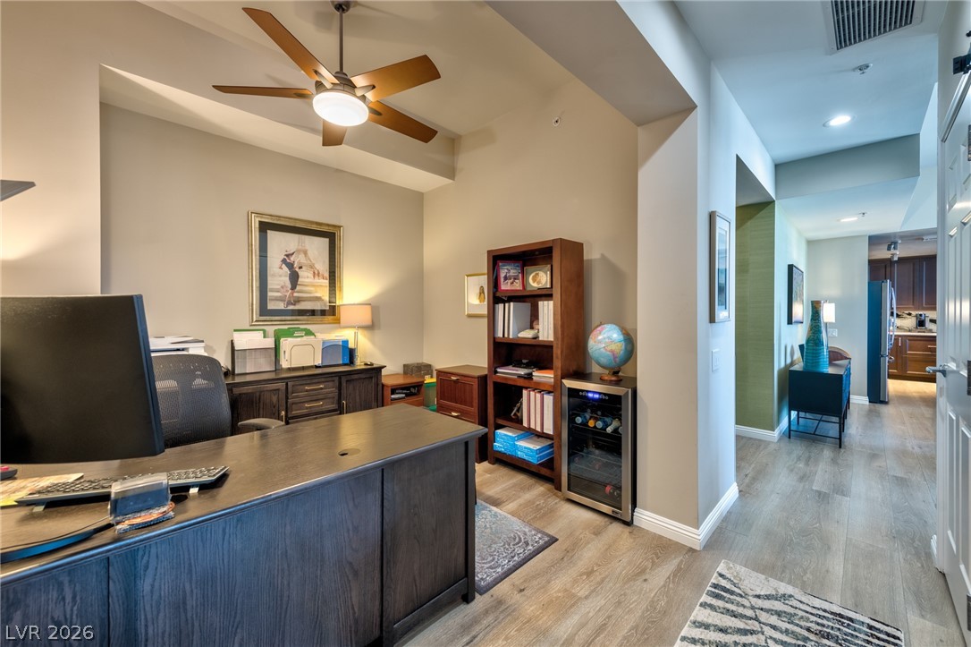 200 West Sahara Avenue 4004