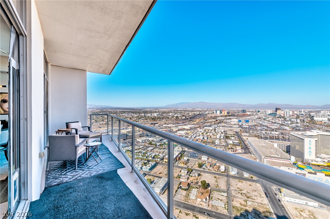 200 West Sahara Avenue 4004