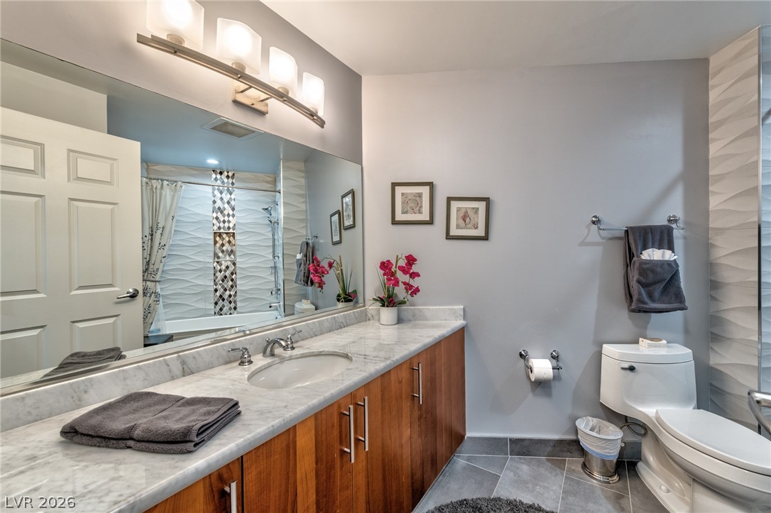 200 West Sahara Avenue 4004