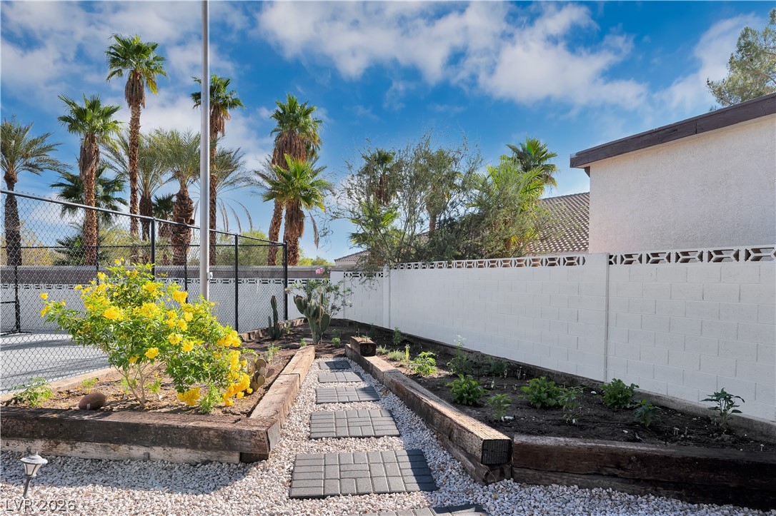 2720 Tioga Pines Circle