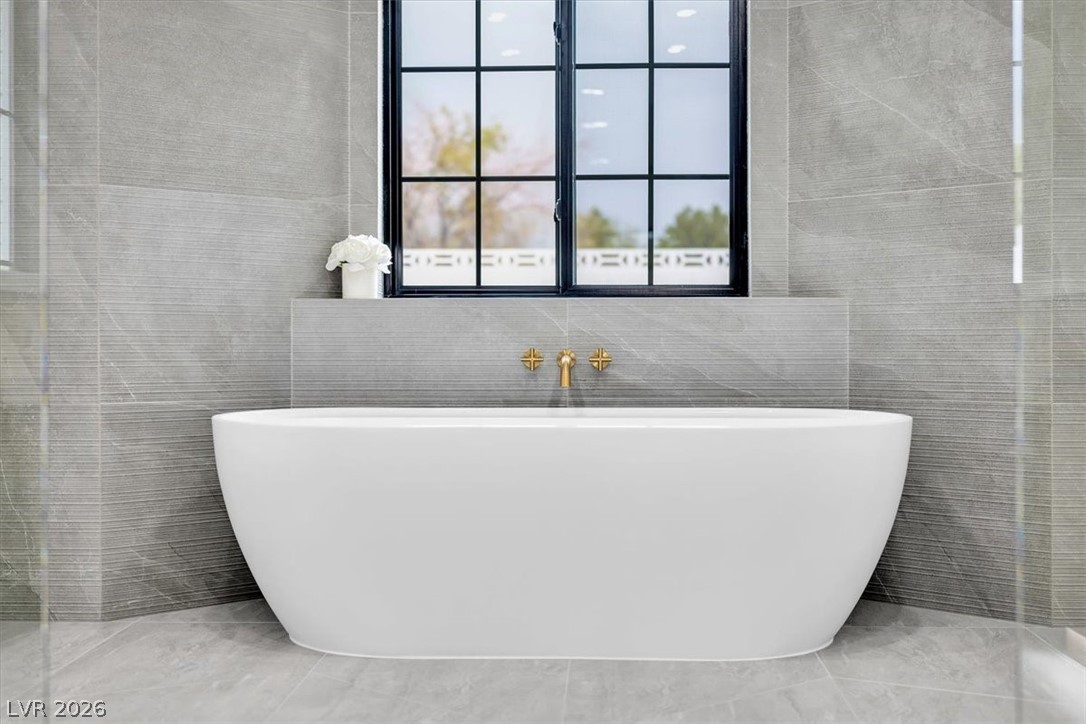 2720 Tioga Pines Circle