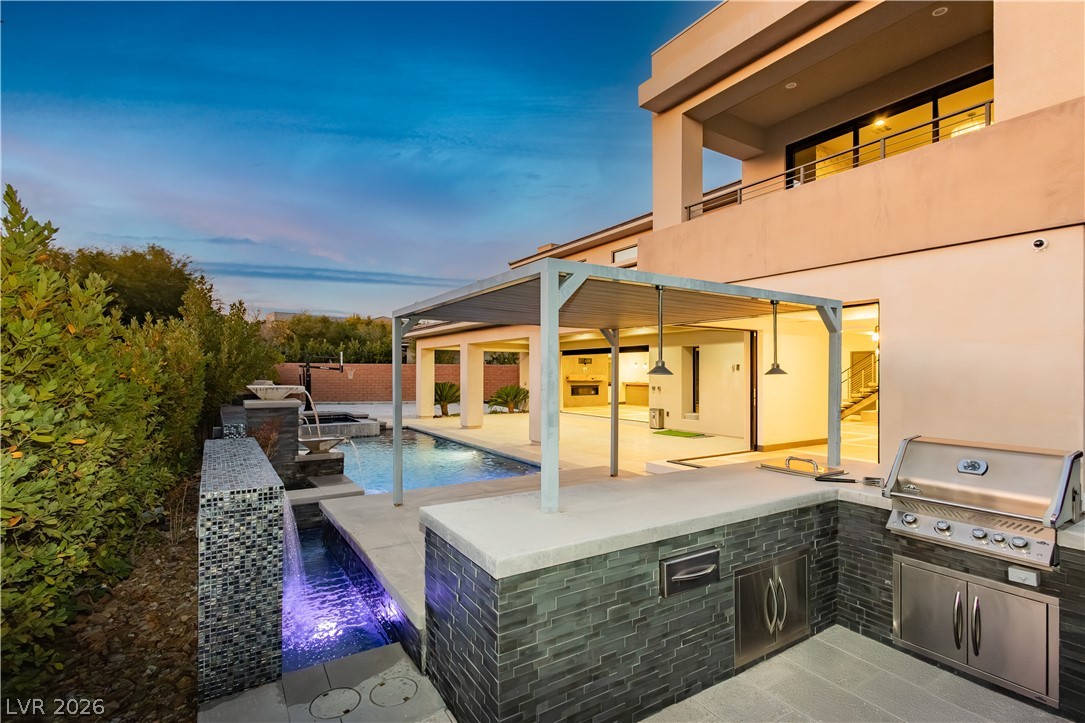 94 Glade Hollow Drive