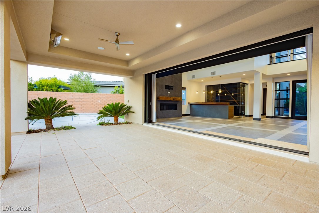 94 Glade Hollow Drive