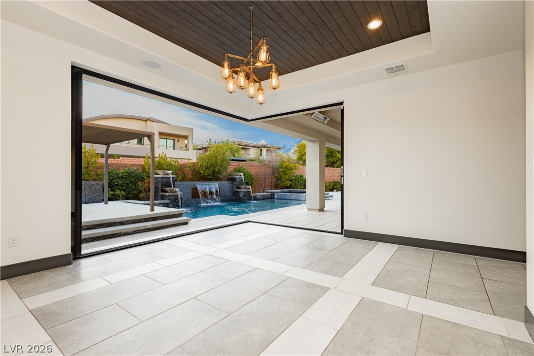 94 Glade Hollow Drive