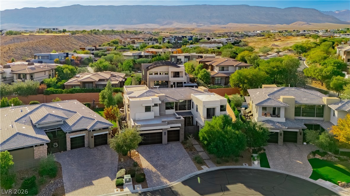 94 Glade Hollow Drive