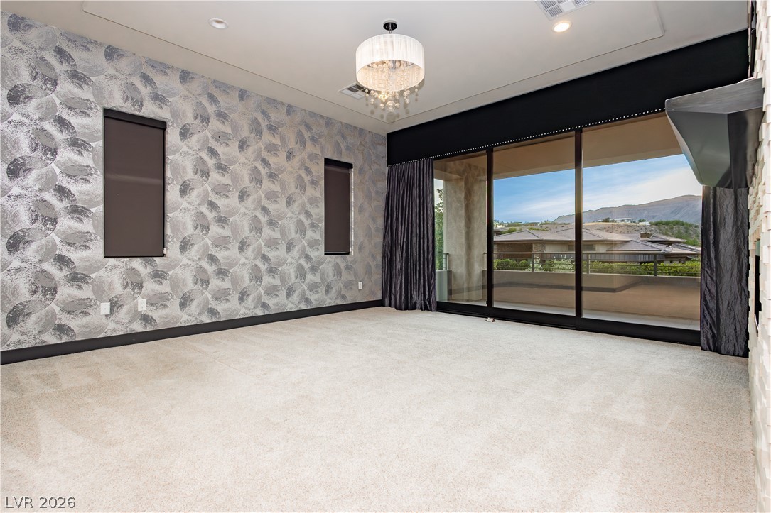 94 Glade Hollow Drive