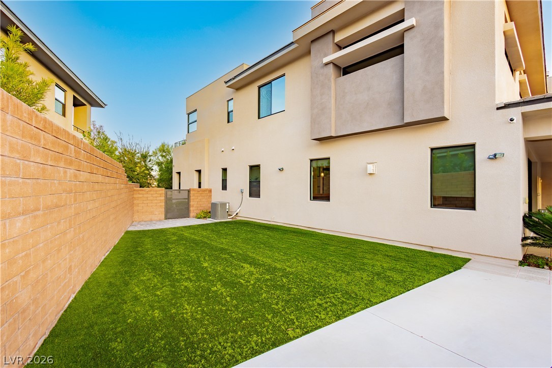 94 Glade Hollow Drive