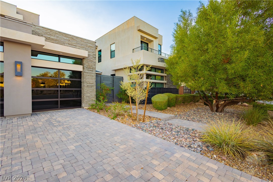 94 Glade Hollow Drive