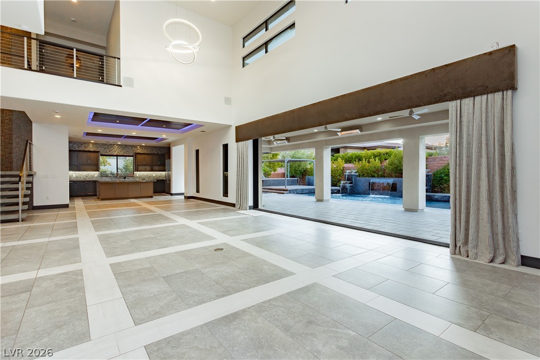 94 Glade Hollow Drive