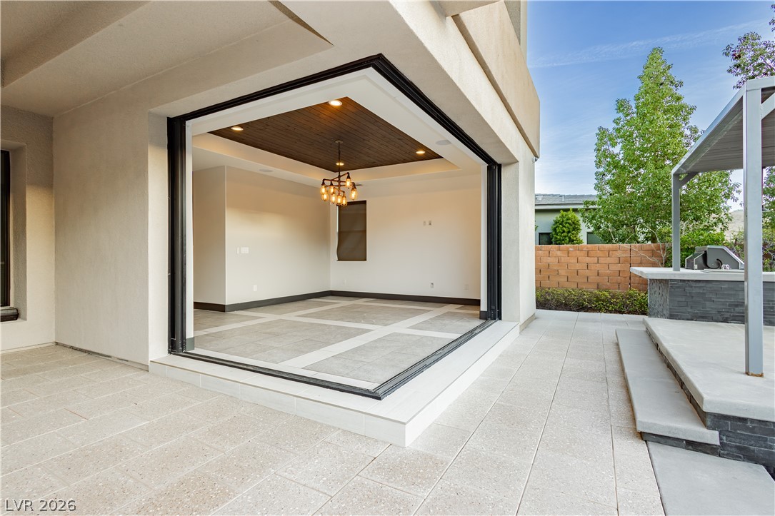 94 Glade Hollow Drive