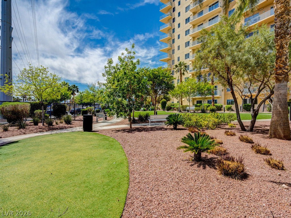 8255 Las Vegas Boulevard 2013