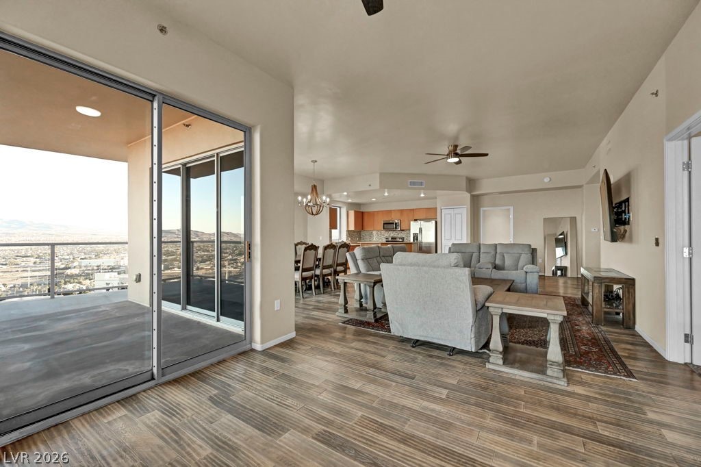 8255 Las Vegas Boulevard 2013