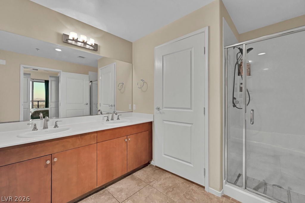 8255 Las Vegas Boulevard 2013