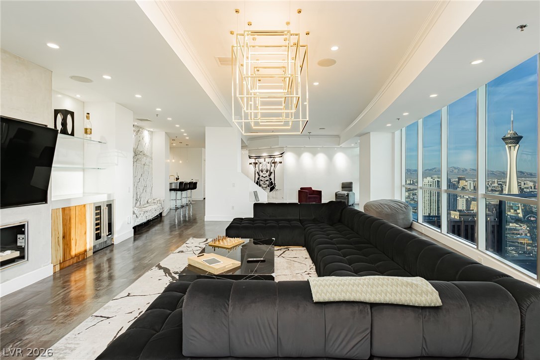 2700 Las Vegas Boulevard 4203