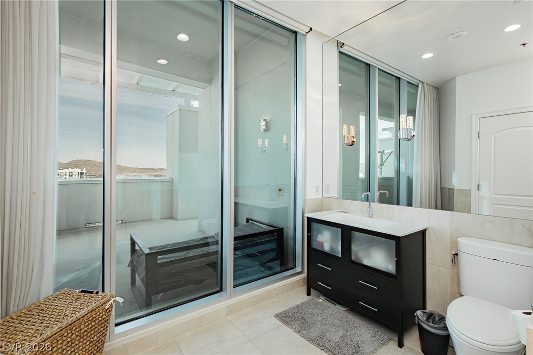 2700 Las Vegas Boulevard 4203