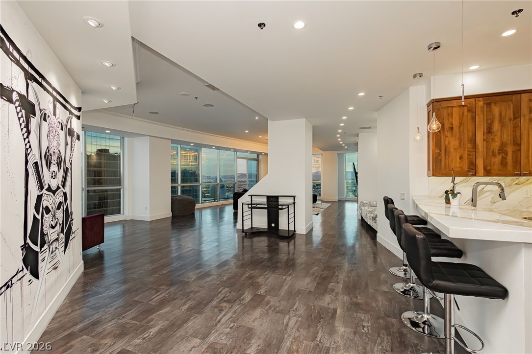 2700 Las Vegas Boulevard 4203