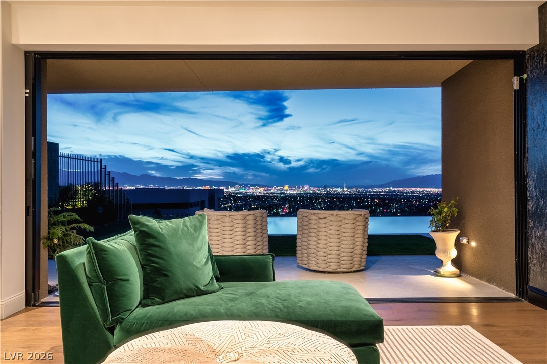 804 Dragons Eye Drive