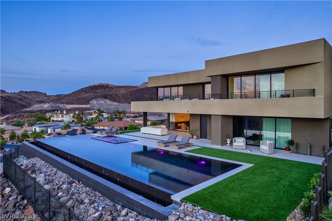 804 Dragons Eye Drive