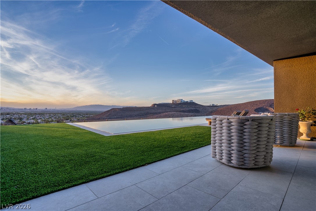 804 Dragons Eye Drive