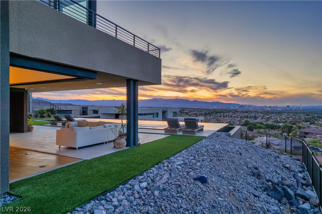 804 Dragons Eye Drive