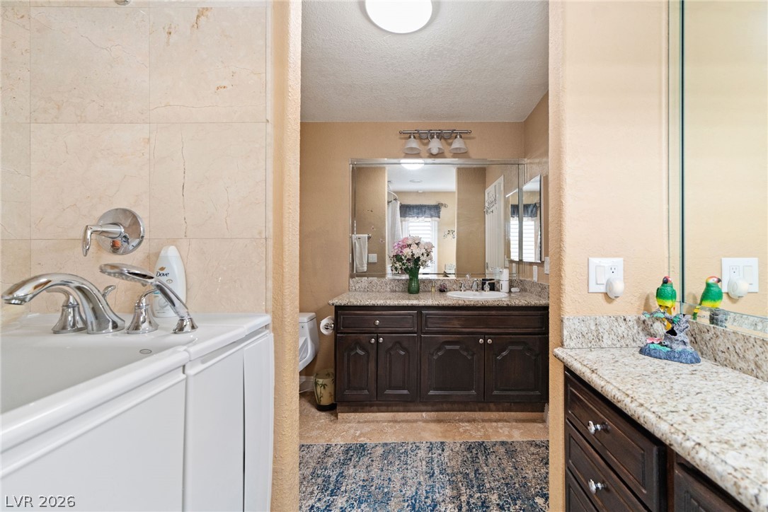 2525 Driftwood Drive
