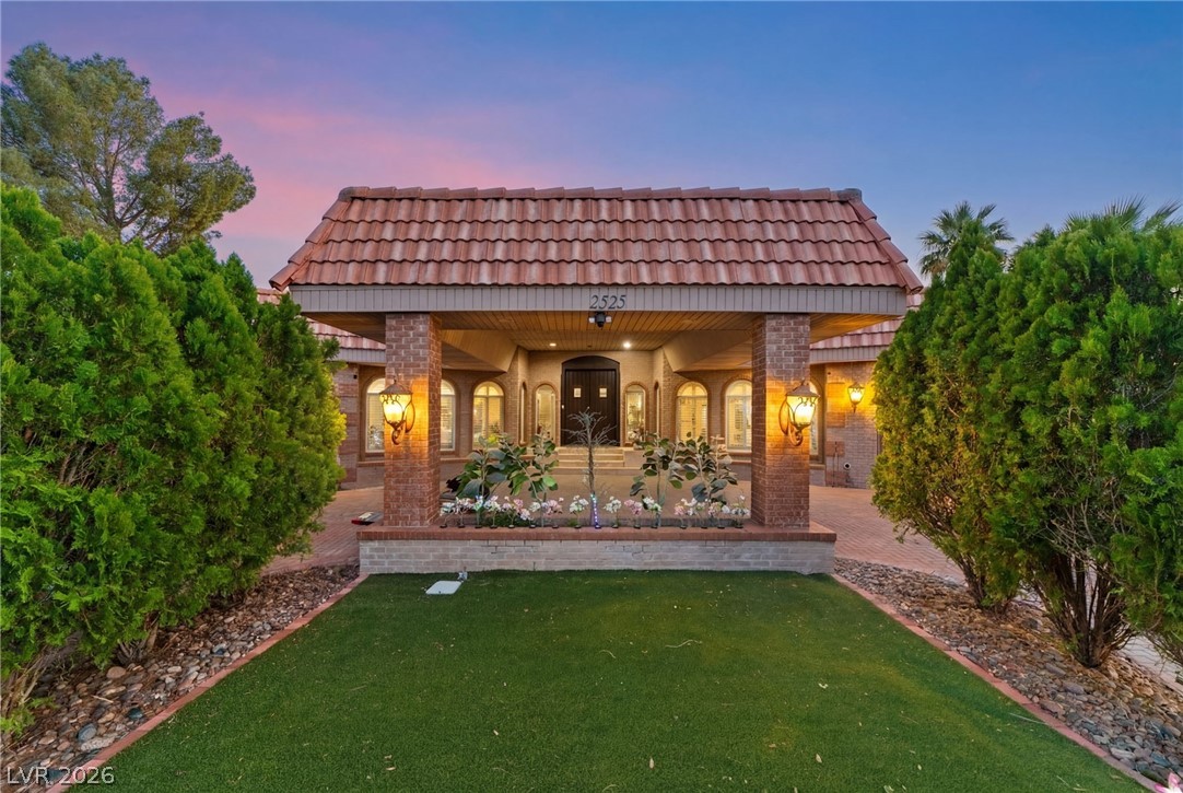 2525 Driftwood Drive